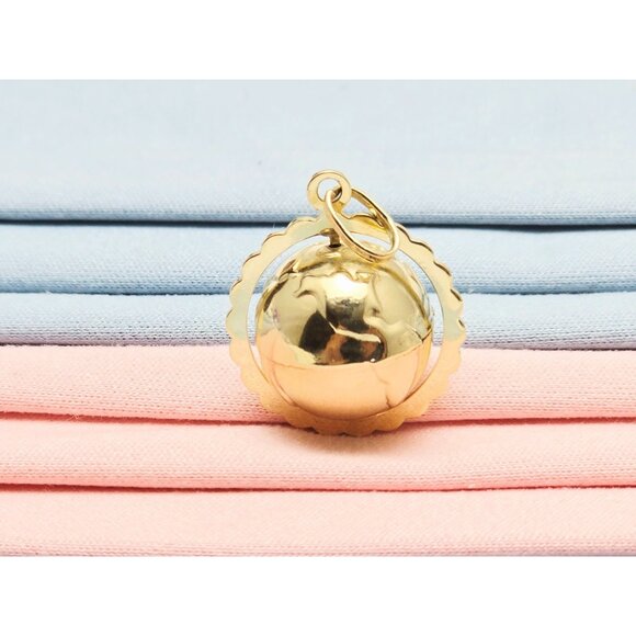 Beautiful 14K Yellow Gold Designer Spinning World Globe Charm Pendant Italy Made